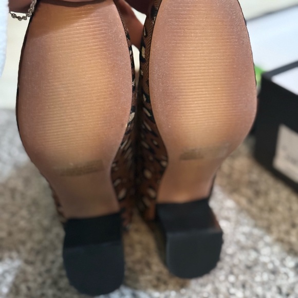 Silent D Women's Brown Heeled Boots - Picture 3 of 12